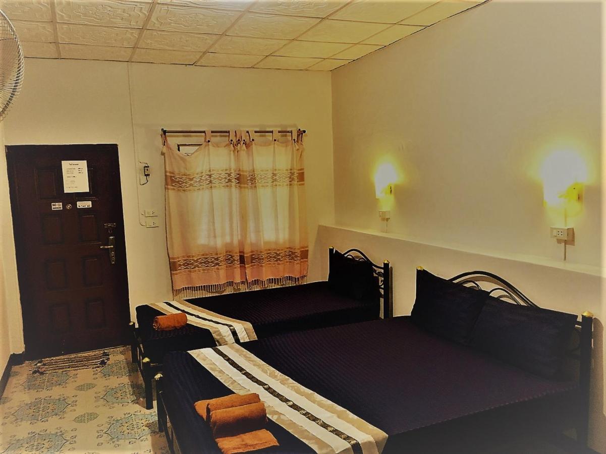Eidi Homestay Nong Kung Si Exterior foto