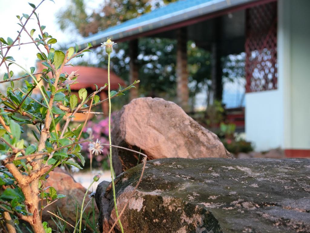 Eidi Homestay Nong Kung Si Exterior foto