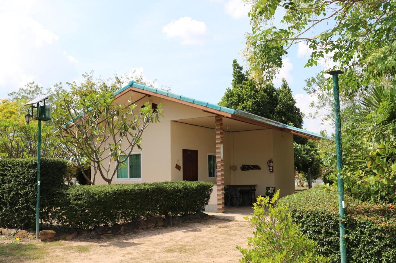 Eidi Homestay Nong Kung Si Exterior foto