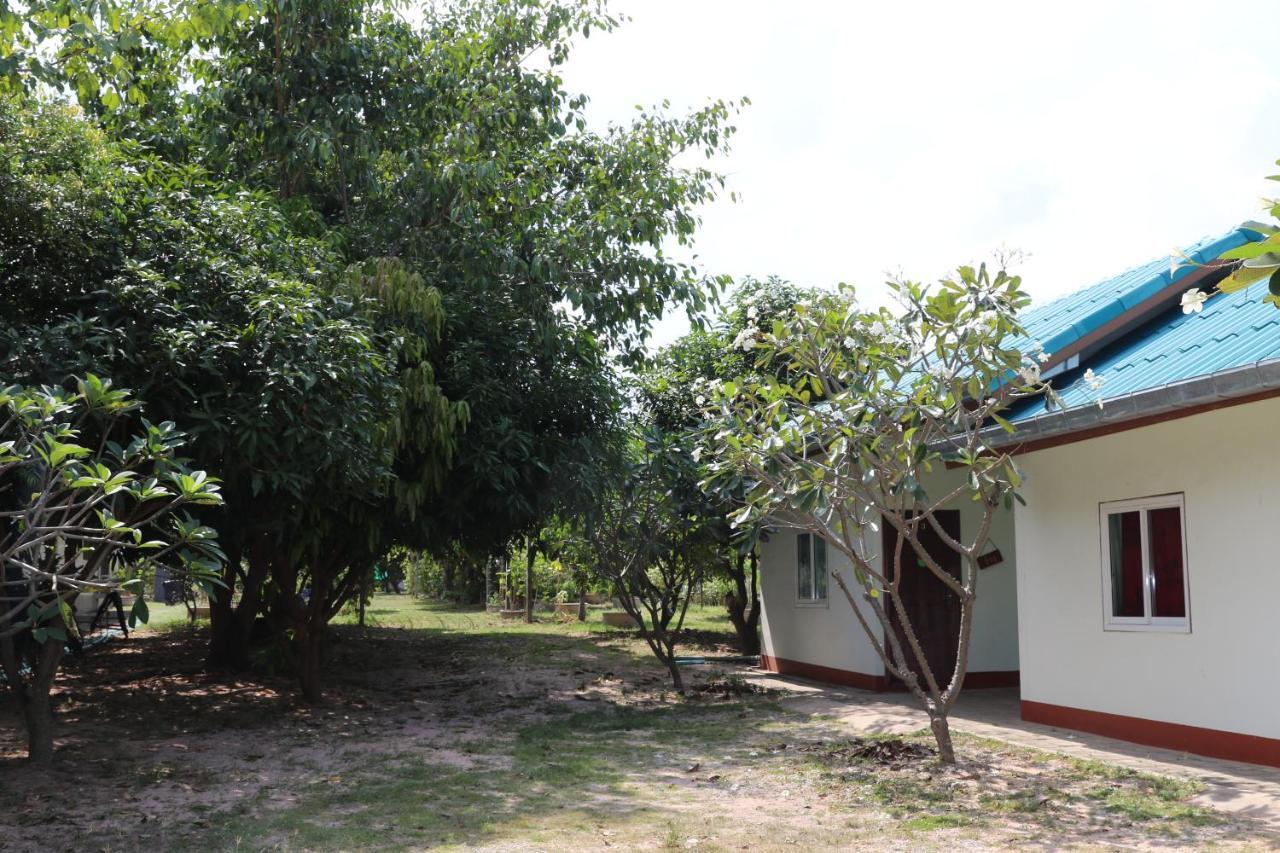 Eidi Homestay Nong Kung Si Exterior foto